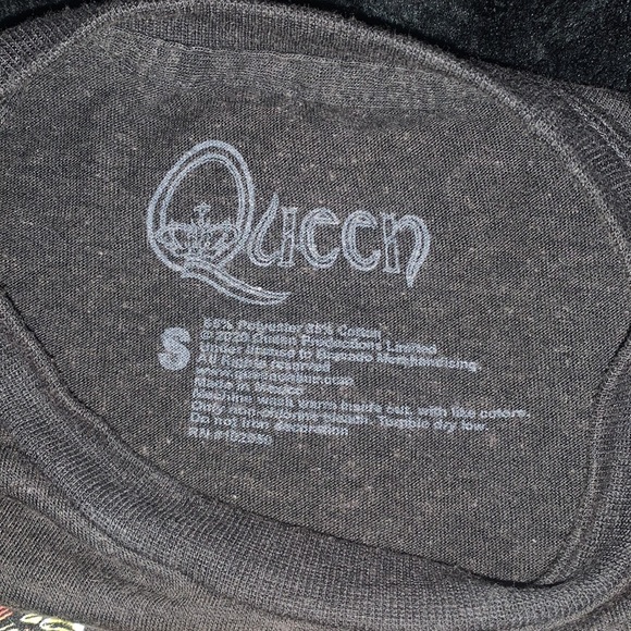 Queen T-shirt - Picture 7 of 7